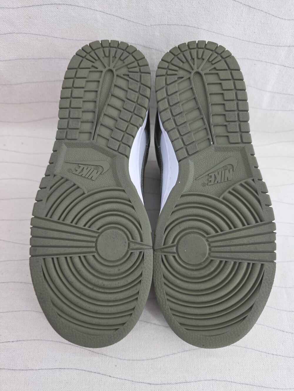 Nike Womens Dunk Low White And Medium Olive Sneakers Shoes DD1503-120 Size 7 - Picture 8 of 10
